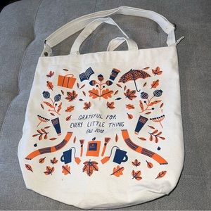 FabFitFun Fall 2018 Leaf Print Canvas Tote Bag